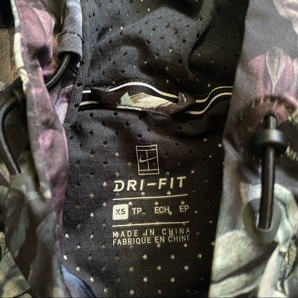 Nike Jacket - Picture 2 of 2